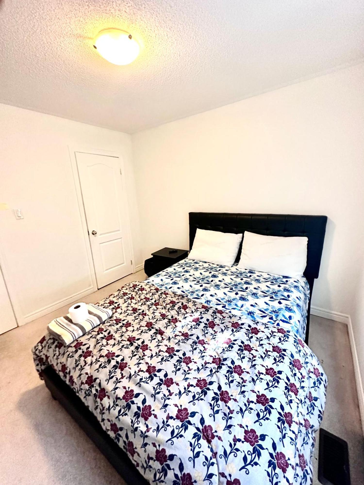 Bellhaven Beautiful Home Brampton Eksteriør bilde